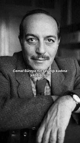Uzaktan seviyorum seni kokunu alamadan, boynuna sarılamadan yüzüne dokunamadan sadece seviyorum ööyle uzaktan seviyorum seni elini tutmadan yüreğine dokunmadan gözlerinde dalıp dalıp gitmeden şu üç günlük sevdalara inat serserice değil adam gibi seviyorum öyle uzaktan seviyorum seni yanaklarına sızan iki damla yaşını silmeden en çılgın kahkahalarına ortak olmadan en sevdiğin şarkıyı beraber mırıldanmadan öyle uzaktan seviyorum seni kırmadan dökmeden parçalamadan üzmeden ağlatmadan uzaktan seviyorum öyle uzaktan seviyorum seni; sana söylemek istediğim her kelimeyi dilimde parçalayarak seviyorum damla damla dökülürken kelimelerim masum beyaz bir kağıtta seviyorum” -Cemal Süreya  . . . . #cemalsüreya #şiir #keşfet #fyp #fypシ #izmir #edebiyat #uzaktanseviyorumseni #cemalsüreyaşiirleri #viralvideo 