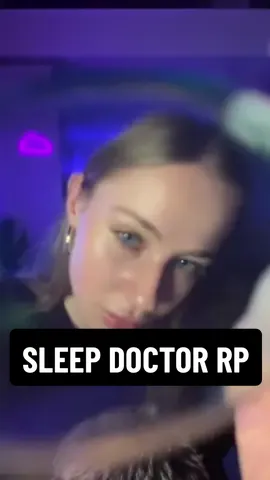 Sleep doctor Belle to the rescue🤓💤 want to see a longer version on yt? Lmk👇🏻#asmrsleepdoctor#asmrcleansing#asmrdeclutteringyourmind#asmrpersonalattention#asmrsounds#asmrwatersounds#asmrtingles#asmr#fyp