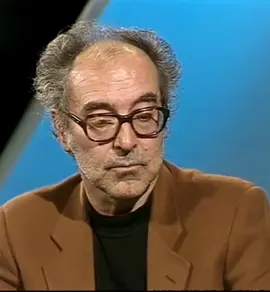 Efsane yönetmen Jean-Luc Godard , 1990 yılında katıldığı bir programda sanatçı olmanın korkak insan işi olduğundan bahsediyor. ℹ️ Geçtiğimiz yıllarda hayata veda eden usta yönetmenin , ötenizi yaptırdığı, eşi tarafından açıklanmıştı.  . . . #godard #sanat #edebiyat #felsefe #fyp #beniöneçıkart #tiktokviral 