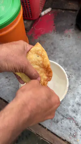 Fusion Delight: Gongri and Samosa in One Bite! #fyp #foryou #samosas #Foodie #food 