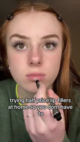 The viral tiktok lip plumper ate! #lipfillers #lipfillerpen #fyp #foryou #foryoupage #baddiesonly #baddieonabudget 