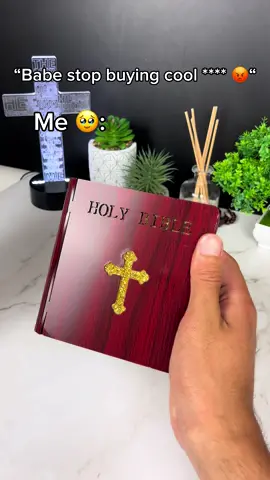 This is beautiful 🥹✝️ #christiantok #bible #homedecorationideas #cross #god #levitatingcross 