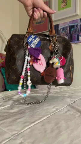 not sure about the very last piece 🤨 #janebirkin #bagcharm #lvspeedy 