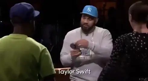 Im just the messenger. #swift #desusandmero #longback 