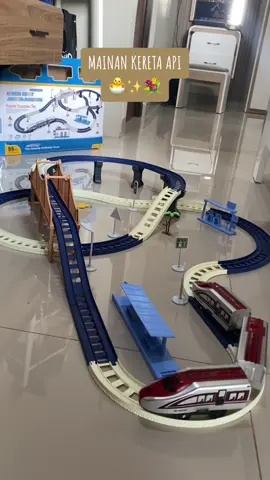 Cocok buat ngisi liburan bersama anak. #keretaapiwhoosh #keretaapi #keretaapimainan #mainankereta #mainananak #whoosh #keretaapicepat 