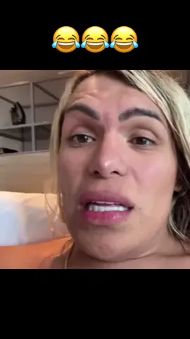 La mujer sin cuello 😂 #viral #wendyguevara #lentejas #perdidas #foryou 
