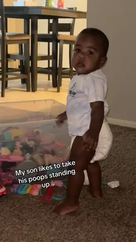 Pooping baby #poop #babiesoftiktok #kidsontiktok #fyp 