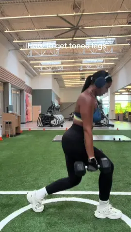 #Gymgirlie #gymmotivation #lunges #fyp ✨🫶🏼