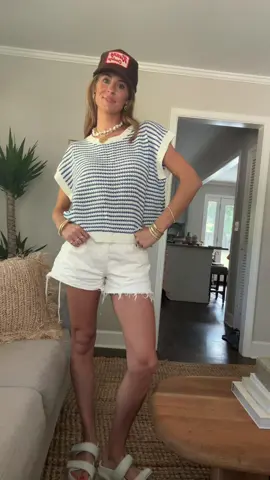 Replying to @Classically50 the cutest under $10 summer sweater 🇺🇸❤️ #sweater #stripedsweater #fourthofjuly 
