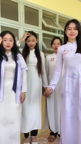 Schoolgirl #ngamgaixinh #aodai #nusinh #xuhuong 