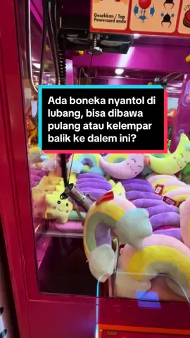 Yey holiday ke Surabaya sambil main capit tipis2 di @Timezone Indonesia , yuk kita lihat x ini dapet apa saja #maincapitboneka #mesincapitboneka #capitboneka #capitbonekatimezone #clawmachine #capitbonekasurabaya #timezonesurabaya #pakuwonmallsurabaya 