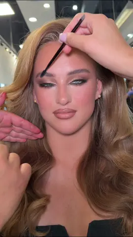 Full tutorial of this glam we did with my best friend @Elio Haddad  @Lancôme @Nudestix @Diorbeauty @AyshglammOfficial @Pat McGrath Labs @Sweed Beauty @CAIA Cosmetics @urban decay #fy #f #bronze #makeup #explore 