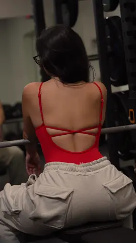 red ❤️🍒💋🥰😘💯 #fitgirl #fitnessgirl #gymgirl 