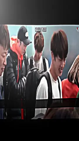 ဒီလောက်ကြူးမှတော့ ကလေးကရှက်တာပေါ့လို့ARMYမမတွေရဲ့😆#foryou #fyp #jin #kimseokjin #jeons_sweetiejan #tiktokmyanmar2024 #fyp #fypシ #fypシ゚viral #FYP 