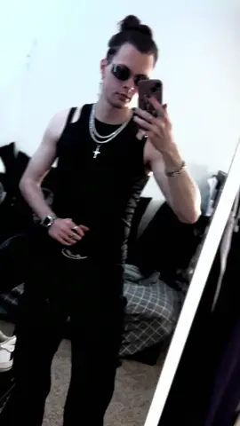 Daily aura… #fypage #fypシ゚viral #fashiontiktok #mensfashiontips #grwm #OOTD #fitcheck #aura #daretodiscover #palladiumexplorers 