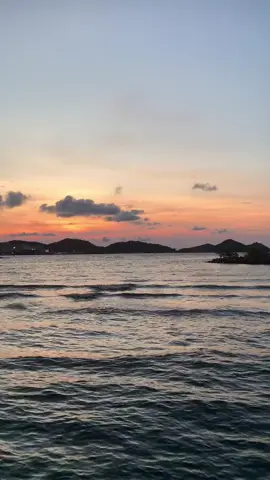 nếu được làm đứa trẻ mãi thì thật tốt #xh #fyp #tamtrang #hoanghon #biển 