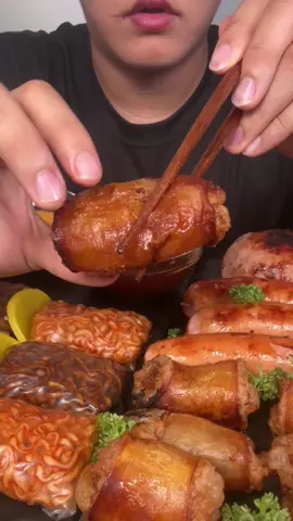 저는 보통 대창을 불닭소스보다 치즈에 찍어먹었을때가 더 느끼하더라구요 #대창 #daechang #koreanfood #asmr #fyp #mukbang #먹방 #eating #Асмр #food #еды #咀嚼音 