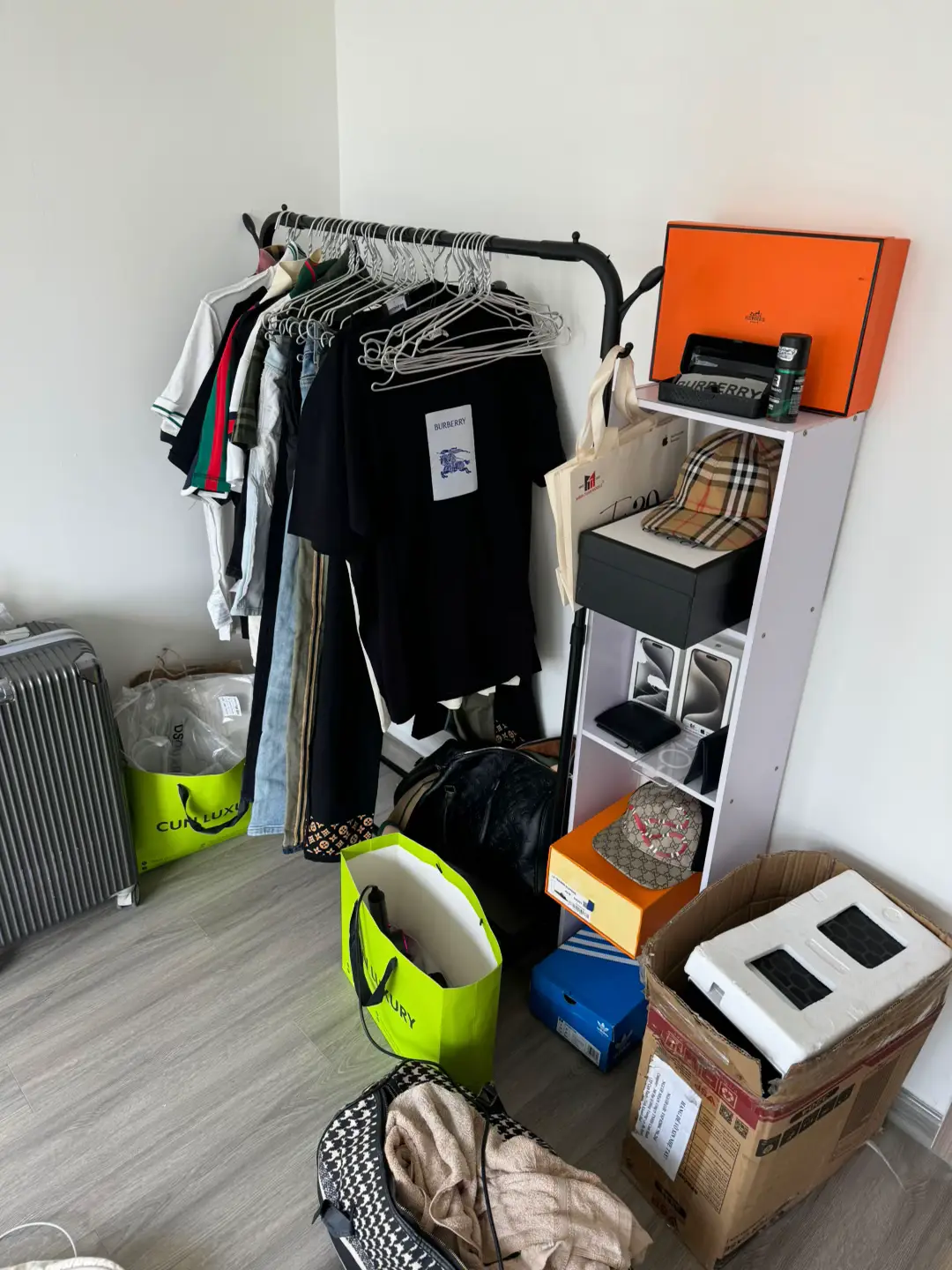 Mình còn trẻ cái nào vui vẻ thì mình ưu tiên! #quan9