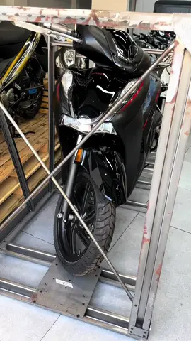 Sh350i Total Black Edition bên mình nhập trực tiếp ITALI đã có mặt tại #showroom999 #cuahangxemay999 #sh350i #sh350 . Anh em ưng ghé mình xem nhé ❤️@Chỉ Bán Xe Đẹp 