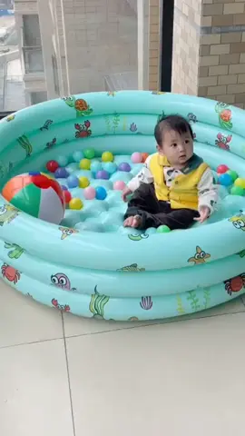 Hồ Bơi Bơm Hơi Hình Tròn mini cho bé vui chơi #mesockhoai #mesockhoai #beboichobe #beboibomhoichobe #beboiminichobe 