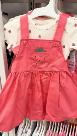 Target is not playing when it comes to the baby girl clothes section this summer 😍. I wish I could turn back time and be able to relive the days that I was able to shop the newborn baby girl outfits 🥺. Everything is so much cuter when its baby clothes sizing. I loved & miss the newborn baby stage 🙁.  #babygirl #babygirloutfit #babytoks #babyclothes #babyoutfit #babyfashion #babygirloutfits #girlmomlife #newbornbaby #newbornoutfit #newbornclothes #newbornmusthaves #babyhaul #babyshopping #targetfinds #targethaul #targetstyle #targethaul 