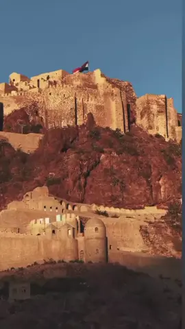 قلعه القاهره تعز... 