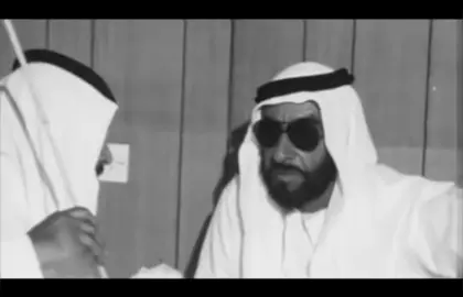 لحظة إعلان وفاة والدنا الشيخ زايد آل نهيان في عام 2004-11-2 .. رحمة الله عليك ياوالدنا وقائدنا واسكنك فسيح جناتة. #الامارات #الشيخ_زايد_بن_سلطان_بن_آل_نهيان #اكسبلور 
