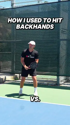 Explanation Here ⬇️ When I got into pickleball, I don’t remember seeing any two handed backhands. I thought you had to use a one hander for the extra reach.  I couldn’t have been more wrong. In 2022 it seemed like everyone suddenly switched to using 2 hands. I think once you figure out the spacing, this technique is just more reliable.  The lack of reach actually forces you to get into a better position. Worst case you can let go to use one hand If you haven’t experimented with the two hander I highly advise trying it out! #pickleball 