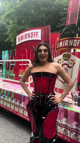 Happy Toronto Pride from #smirnoff #drinkresponsibily #Love #Pride #happy #toronto #parade #proud #queen #drink @Smirnoff 