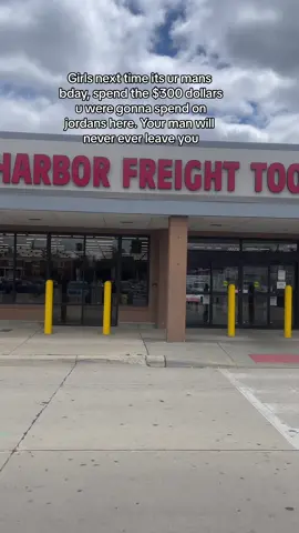 Men do u agree? #trend #fypage #fypシ #viral #cartok #turbocivic #racing #carguys #vtec #funny #jdm #jdmcarsoftiktok #jdmcars #jdmlife #civic #brainrot 