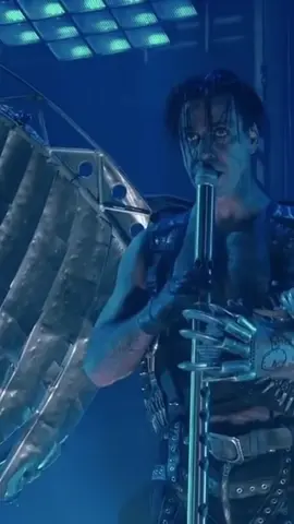 Rammstein - Engel (Live from Madison Square Garden, 2010) #Rammstein #Engel #MadisonSquareGarden #RammsteininAmerika #10s #IndustrialMetal 🎸🤘