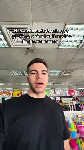 É o mínimo rpzd... #enricobeltrao #dubai #ajudaroproximo 