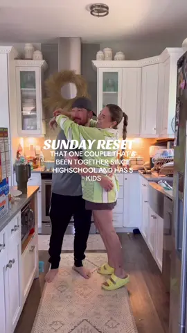 started a couples page 👉🏻 @Marcus & Kaylla Spencer #cleaningtiktok #cleaningmotivation #sundayreset #Lifestyle 