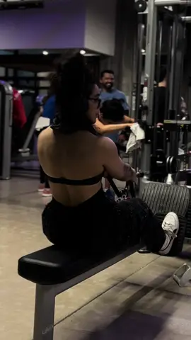 Espalda promedio en camino a la mutacion  #gymrat #backworkout 