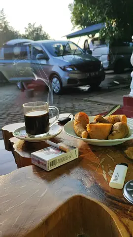 Awali pagimu dengan sarapan..  #story  #storywa  #ngopi  #ngopisantuy  #dangdut 