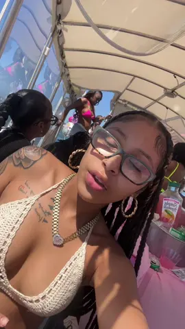 🔥. #fyp #prettyface #likes #views #hottie #hellahearteyesforyou #xybca 