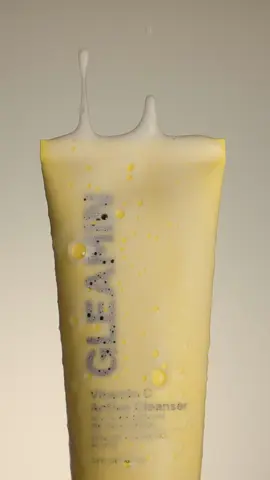 🫧 A foamy fantasy for @Gleamin Skincare’s Vitamin C Active Cleanser — captured in studio with @Canon Australia & New Zealand’s R5C and @Godox Official lighting. Production, videography, and post-production by #ModernAlchemyStudio ✷✷✷ #productvideo #productvideography #productphotography #studiolighting #cleanser #skincaretexture 