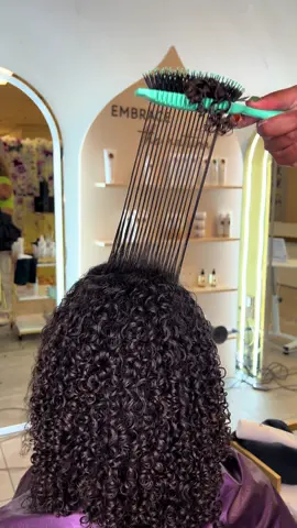 SPECTACULAR 🙈 #bouncecurl #bouncecurlbrush #volume #brush 