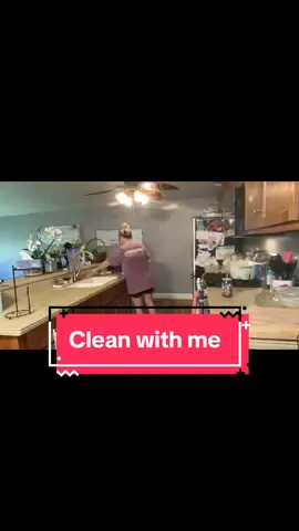 Clean up my kitchen with me after i ignored it for a couple of days 🫠 recording myself cleaning has helped me make sure that i finish one task before i get distracted by 25 other things 😂 #cleaningmotivation #CleanTok #MomsofTikTok #momsover30 #repost #followers➕ 