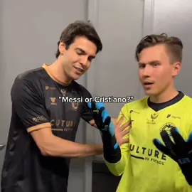 Messi? Cristiano Ronaldo? Aqui é KAKÁ! 🤷‍♀️🇧🇷 #kaka #football #acmilan #parati #foryou #edit 