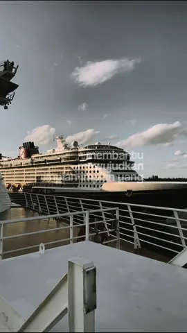 Mimpi besar ke disney 😎 #fyppppppppppppppppppppppp #pelautindonesia🇲🇨🇲🇨 #fypシ゚viral #fyp #kapalpesiar #royalcaribbean #seamantiktok #pelautpunyacerita #disneycruise 