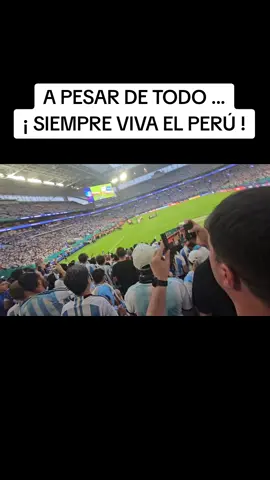 GRACIAS HNOS ARGENTINOS POR RESPETAR NUESTRO HIMNO PATRIO 💖#peru🇵🇪 #lamejorhinchadadelmundo 