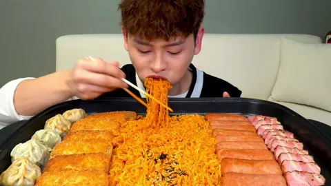Spicy Noodles With Smoked Pork Spam Hash Brown MukBang! #asmr #asmrvideo #mukbang #bonggil #mukbangbonggil #asmrsegments #food #asmrfood #foodblogger #koreanfood #foodchallenge #eatwithbonggil #tiktokfood #foodvideo #foryou #fyp #foryoupage #fypシ゚viral #explore #yummy 