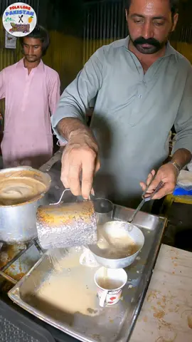 Street style Karak Chai ☕ Abdullah Tea Stall, Bahawalpur #tea #teastall #StreetStyle #streetfood #dhabachaye #dhaba #karak #dhabastyle #doodhpatti #karakchai #pakistanitea  #reels #chai #punjabifood #tealover #coffee #greentea #cupoftea #milktea #ilovetea #teaparty #teatime #bahawalpur #folklorepakistan #reelsinstagram