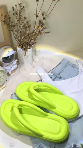 Comfiest beach slippers🏖🏝 #beachslippers #beachslippersforwomen #slippers 