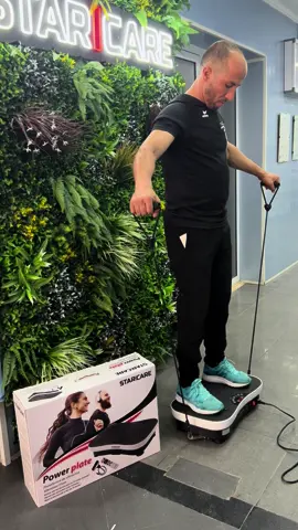 Power Plate جهاز للتدليك الاهتزازي والتنحيف يستخدم الاهتزازات لتنشيط عضلات الجسم. يوصف عادةً بأنه أداة فعالة لتحسين الدورة الدموية، وتقليل السيلوليت، وشد العضلات. #viral #trending #sport #life #sante #starcare #samysworld #algeria #sarlemm 