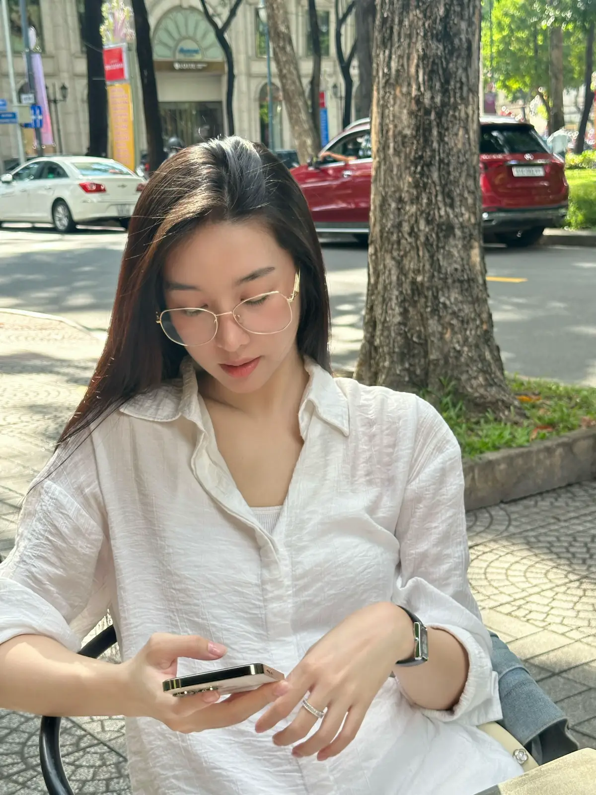 Nhìn lại tôi của nhiều năm trước, rất khác so với bây giờ! 🍂 