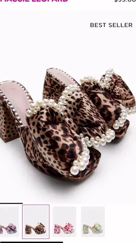 From scrolling on my phone to strolling on my feet.  @betseyjohnson  #OOTD #fashionfinds #styleinspo 