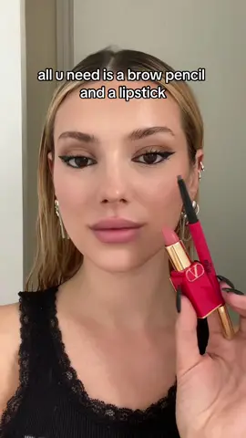 💋 try using your brow pencil on your lips too! this is the @valentinobeauty brow trio in shade taupe & Rossi valentino lipstick in 114R. @Valentino.Beauty born in roma coral fantasy AD #makeup #beauty #fragrance
