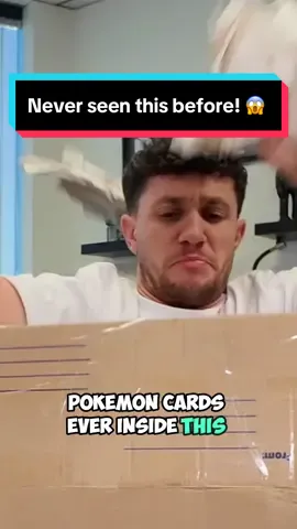 Never seen this before! 😱 #pokemon #pokemontcg #pokemoncards #vintagepokemon 
